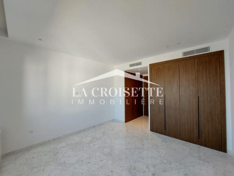 Appartement S+3 avec terrasse vue sur mer à La Marsa